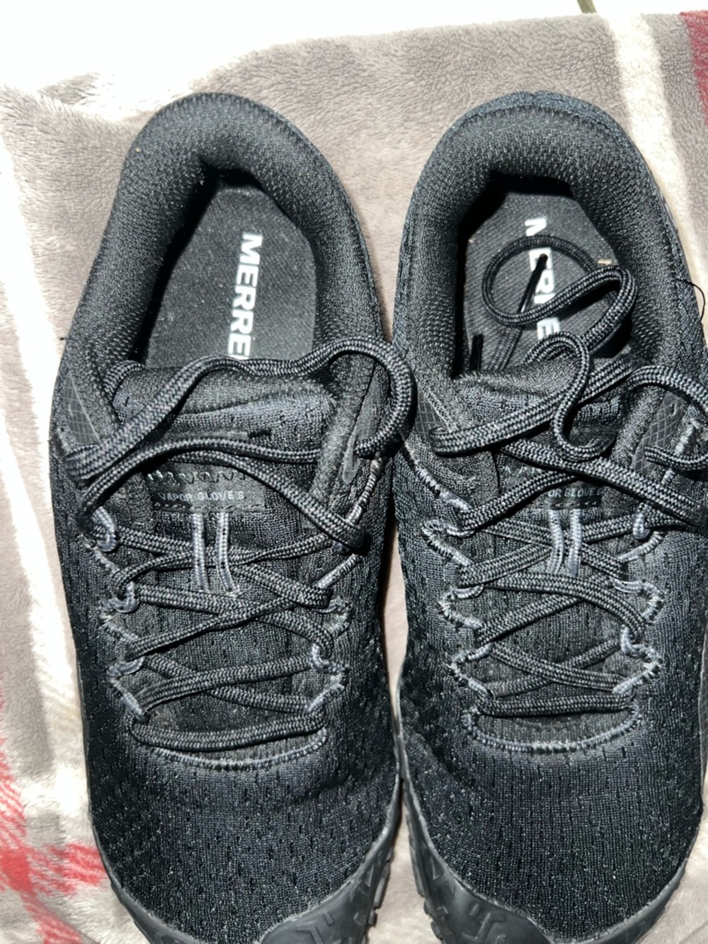Merrell Vapor Glove 6 barefoot training shoes in black. - Picture 2 of 7